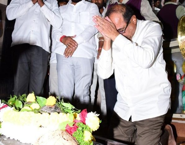 महाराष्ट्र राज्यातील जनतेने महायुती सरकारला मोठे पाठबळ दिले- मंत्री राधाकृष्ण विखे पाटील महाराष्ट्र राज्यातील जनतेने महायुती सरकारला मोठे पाठबळ दिले- मंत्री राधाकृष्ण विखे पाटील