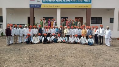 सोनईतील श्री.शनिश्वर विद्यालयात ४५ वर्षांनी एकत्र आले माजी विद्यार्थी व शिक्षक