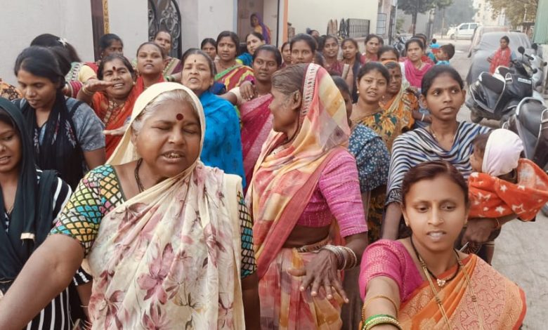 स्नेहालय संस्थेच्या कलाम बालभवन, सखी वन स्टॉप सेंटर आणि उडान प्रकल्पाच्या संयुक्त विद्यमाने हळदी कुंकू कार्यक्रमातून बालविवाह प्रतिबंध आणि महिला सक्षमीकरणाला मिळाली नवी दिशा! स्नेहालय संस्थेच्या कलाम बालभवन, सखी वन स्टॉप सेंटर आणि उडान प्रकल्पाच्या संयुक्त विद्यमाने हळदी कुंकू कार्यक्रमातून बालविवाह प्रतिबंध आणि महिला सक्षमीकरणाला मिळाली नवी दिशा!