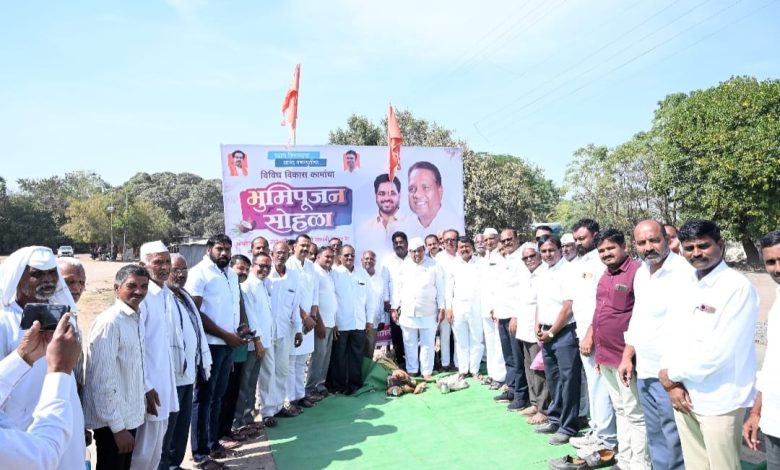 आपला माणूस आपल्यासाठी हेच ब्रीद वाक्य घेऊन तालुक्याचा विकास करणार – खा.भाऊसाहेब वाकचौरे आपला माणूस आपल्यासाठी हेच ब्रीद वाक्य घेऊन तालुक्याचा विकास करणार – खा.भाऊसाहेब वाकचौरे