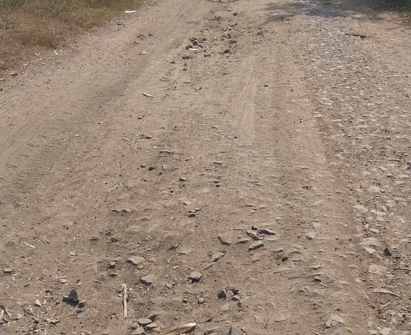 पुणतांबा-वाकडी रस्ता दुरुस्तीकडे प्रशासनाचे दुर्लक्ष संपूर्ण रस्त्याच्या डांबरीकरणाचे काम तातडीने सुरू न झाल्यास पुणतांबा-कोपरगाव रस्त्यावर रास्ता रोको आंदोलन करण्याचा नागरिकांचा इशारा पुणतांबा-वाकडी रस्ता दुरुस्तीकडे प्रशासनाचे दुर्लक्ष संपूर्ण रस्त्याच्या डांबरीकरणाचे काम तातडीने सुरू न झाल्यास पुणतांबा-कोपरगाव रस्त्यावर रास्ता रोको आंदोलन करण्याचा नागरिकांचा इशारा
