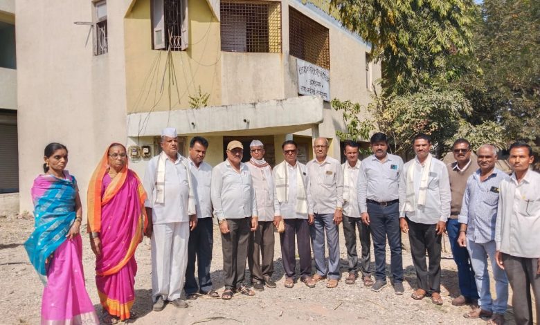 मढी खुर्द सेवा सोसायटीच्या अध्यक्षपदी विजयराव आभाळे तर उपाध्यक्षपदी शंकरराव आभाळे यांची निवड मढी खुर्द सेवा सोसायटीच्या अध्यक्षपदी विजयराव आभाळे तर उपाध्यक्षपदी शंकरराव आभाळे यांची निवड