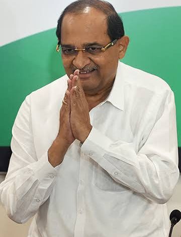 महायुती सरकाराची बहुप्रतीक्षीत पालकमंत्री पदाची यादी जाहीर अहिल्यानगर जिल्ह्याच्या पालकमंत्रीपदी महाराष्ट्र राज्याचे जलसंपदा मंत्री राधाकृष्ण विखे पाटील यांची वर्णी! महायुती सरकाराची बहुप्रतीक्षीत पालकमंत्री पदाची यादी जाहीर अहिल्यानगर जिल्ह्याच्या पालकमंत्रीपदी महाराष्ट्र राज्याचे जलसंपदा मंत्री राधाकृष्ण विखे पाटील यांची वर्णी!