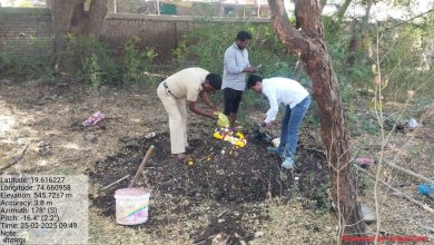 पोलीस प्रशासनाने जपली माणुसकीची भावना; रामपूरवाडी फाट्या नजीक मयत झालेल्या अनोळखी वयोवृद्ध इसमाचा केला विधिवत अंत्यसंस्कार!