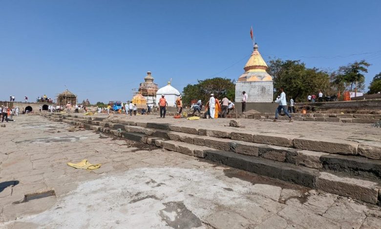 जय बाबाजी भक्त परिवाराच्या सहकार्याने करण्यात आलेल्या श्रमदानाने दक्षिण काशीला आले नवे रूप! जय बाबाजी भक्त परिवाराच्या सहकार्याने करण्यात आलेल्या श्रमदानाने दक्षिण काशीला आले नवे रूप!