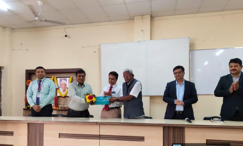 प्रवरा औषधनिर्माणशास्र महाविद्यालयात उत्पादन पद्धती मार्गदर्शक तत्त्वे या विषयावर परिसंवाद संपन्न! प्रवरा औषधनिर्माणशास्र महाविद्यालयात उत्पादन पद्धती मार्गदर्शक तत्त्वे या विषयावर परिसंवाद संपन्न!