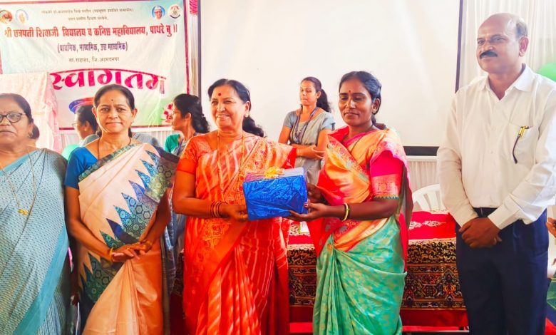 मुलांच्या जडणघडणीत महिलांची महत्त्वाची भूमिका – सौ.लिलावती सरोदे मुलांच्या जडणघडणीत महिलांची महत्त्वाची भूमिका – सौ.लिलावती सरोदे