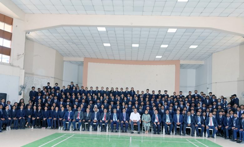 प्रवरा परिवार कायम आपल्या सोबत – ना.राधाकृष्ण विखे पाटील प्रवरा परिवार कायम आपल्या सोबत – ना.राधाकृष्ण विखे पाटील