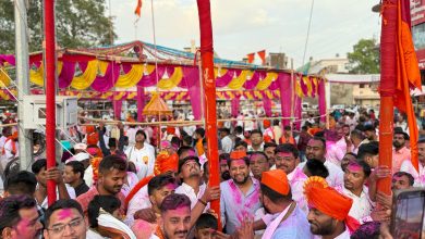 राहाता येथील श्री.नवनाथ व वीरभद्र देवाच्या यात्रेस डॉ.सुजय विखे पाटील यांच्या हस्ते श्रीफळ वाढवून केला प्रारंभ!
