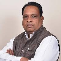 पी.एम इंटर्नशिप योजनेचा युवकांनी लाभ घ्यावा –खासदार भाऊसाहेब वाकचौरे