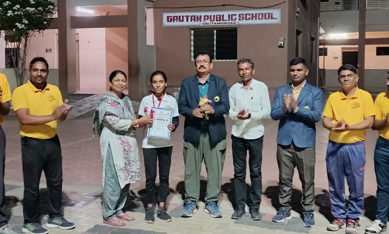 गौतम पब्लिक स्कूलच्या वैष्णवी पवारने जिंकली राज्यस्तरीय सिलंबम स्पर्धा गौतम पब्लिक स्कूलच्या वैष्णवी पवारने जिंकली राज्यस्तरीय सिलंबम स्पर्धा