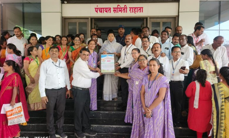 मुख्यमंत्री माझी शाळा सुंदर शाळे’चा प्रवरेच्या पाथरे विद्यालयास द्वितीय क्रमांकाचा पुरस्कार प्रदान मुख्यमंत्री माझी शाळा सुंदर शाळे’चा प्रवरेच्या पाथरे विद्यालयास द्वितीय क्रमांकाचा पुरस्कार प्रदान