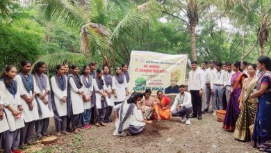मंञी ना.राधाकृष्ण विखे पाटील यांच्या वाढदिवसानिमित्त लोणी पद्मश्री विखे पाटील कनिष्ठ महाविद्यालयात विविध सामाजिक उपक्रम