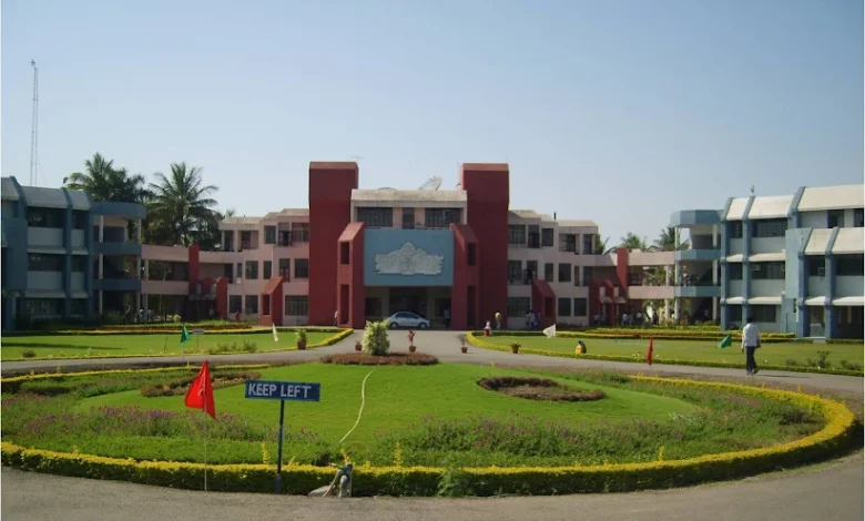प्रवरा इंजिनिअरिंग कॉलेज येथे गुरुवारी आंतरराष्ट्रीय पातळीवरील शोध निबंध व स्टार्टअप परिषदेचे आयोजन प्रवरा इंजिनिअरिंग कॉलेज येथे गुरुवारी आंतरराष्ट्रीय पातळीवरील शोध निबंध व स्टार्टअप परिषदेचे आयोजन