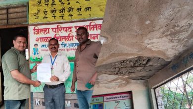 चितळी स्टेशनवरील जिल्हा परिषद शाळेची दुरवस्था 110 विद्यार्थ्यांच्या सुरक्षिततेचा गंभीर प्रश्न; ग्रामस्थांचा दुरुस्तीसाठी पुढाकार, प्रशासनाकडून दुर्लक्ष