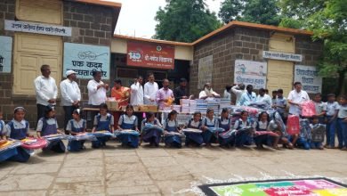 साई महिमा ट्रस्ट व गोपुरम टीव्ही भक्ती महिमा यांच्या वतीने गणेशनगर विद्यालयामध्ये अन्नदान व शालेय शैक्षणिक साहित्याचे वाटप