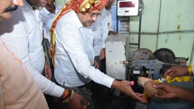 धरणाच्या निर्मितीत बहीणीला विस्थापीत व्हावे लागल्याच्या आठवणींना जलसंपदामंत्री राधाकृष्ण विखे पाटलांकडून उजाळा: जायकवाडीच्या पाण्यातून नाथसागर भरल्याने आनंद व्यक्त