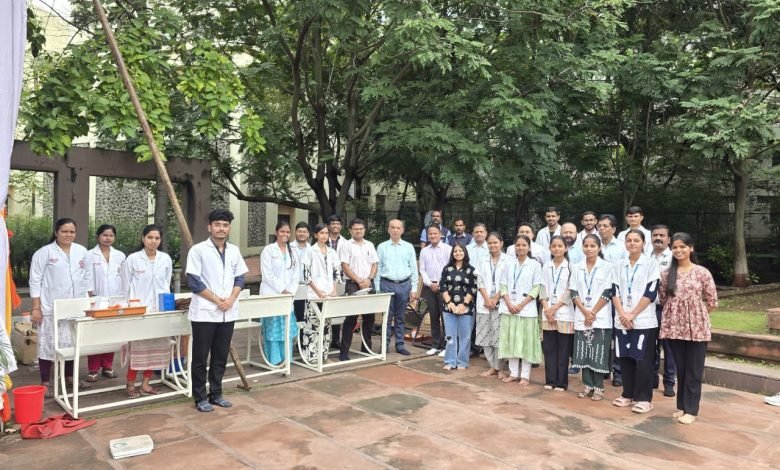 श्री. गणेशोत्सव आणि डॉ. विखे पाटील शतकोत्तर रौप्य महोत्सव वर्षानिमित्त भव्य रक्तदान शिबिर संपन्न! श्री. गणेशोत्सव आणि डॉ. विखे पाटील शतकोत्तर रौप्य महोत्सव वर्षानिमित्त भव्य रक्तदान शिबिर संपन्न!