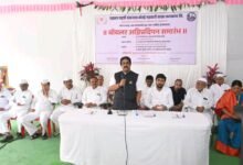 दुष्काळात साखर उद्योग जगविण्यांसाठी केंद्र व राज्य शासनाने प्रतिटन सातशे रूपये अनुदान द्यावे-बिपीनदादा कोल्हे