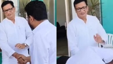 डॉ.सुजय विखेंचा आदर, माजी मंत्री बाळासाहेब थोरातांचा मोठेपणा; जिल्हा बँकेच्या बैठकीतील अनोखा क्षण