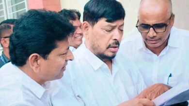 प्रसादनगरच्या २५० कुटुंबांच्या पुनर्वसनाचा प्रश्न केंद्राच्या दारात