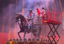 कोल्हारमध्ये छत्रपती शिवरायांच्या भव्य अश्वारूढ पुतळ्याचे अनावरण संपन्न कोल्हारमध्ये छत्रपती शिवरायांच्या भव्य अश्वारूढ पुतळ्याचे अनावरण संपन्न